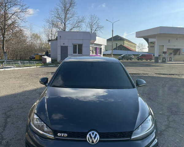 Серый Фольксваген Гольф, объемом двигателя 1.97 л и пробегом 230 тыс. км за 13000 $, фото 1 на Automoto.ua