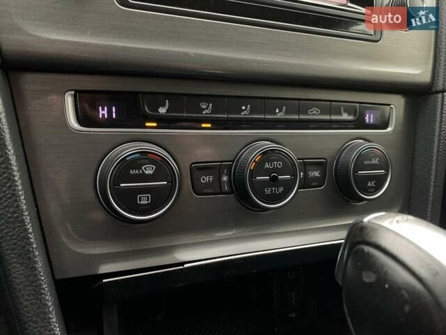 Серый Фольксваген Гольф, объемом двигателя 2 л и пробегом 273 тыс. км за 13499 $, фото 52 на Automoto.ua