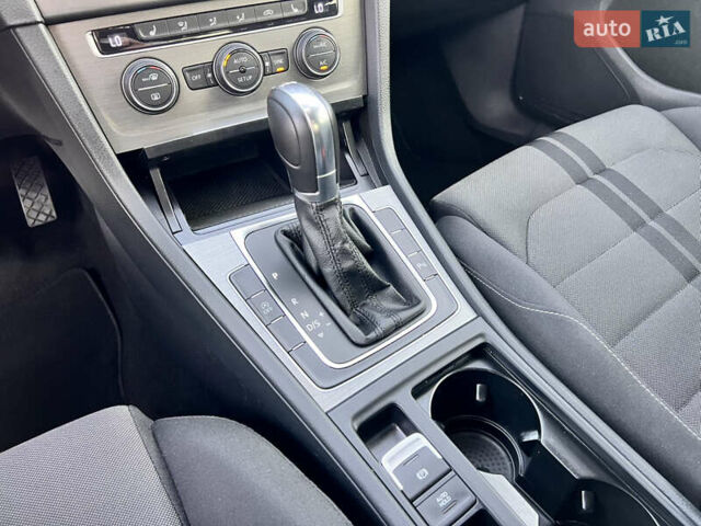 Серый Фольксваген Гольф, объемом двигателя 1.4 л и пробегом 144 тыс. км за 11500 $, фото 17 на Automoto.ua