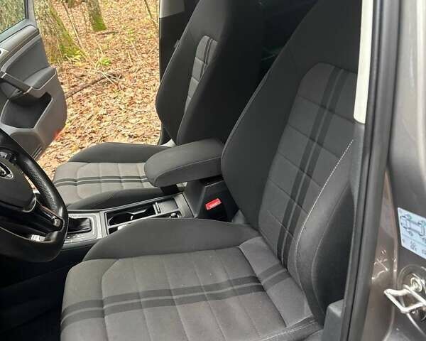 Серый Фольксваген Гольф, объемом двигателя 1.4 л и пробегом 142 тыс. км за 12700 $, фото 12 на Automoto.ua