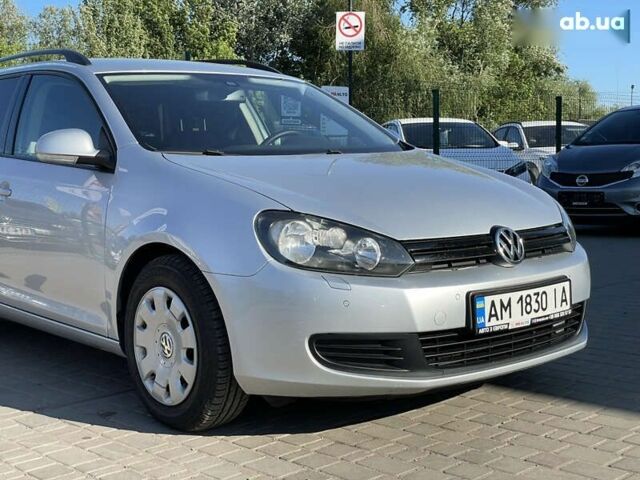 Серый Фольксваген Гольф, объемом двигателя 1.6 л и пробегом 245 тыс. км за 8555 $, фото 7 на Automoto.ua