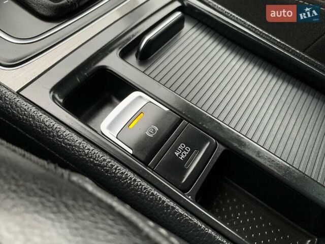 Серый Фольксваген Гольф, объемом двигателя 2 л и пробегом 273 тыс. км за 13499 $, фото 55 на Automoto.ua