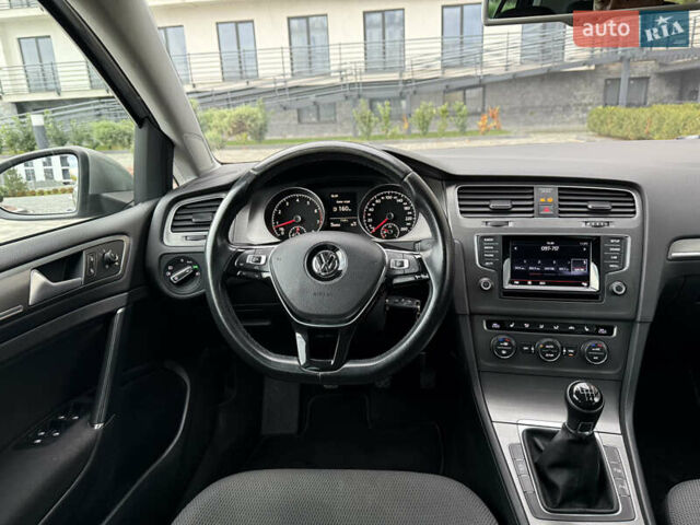 Серый Фольксваген Гольф, объемом двигателя 1.4 л и пробегом 235 тыс. км за 12200 $, фото 10 на Automoto.ua