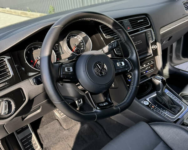 Серый Фольксваген Гольф, объемом двигателя 1.4 л и пробегом 98 тыс. км за 15900 $, фото 17 на Automoto.ua