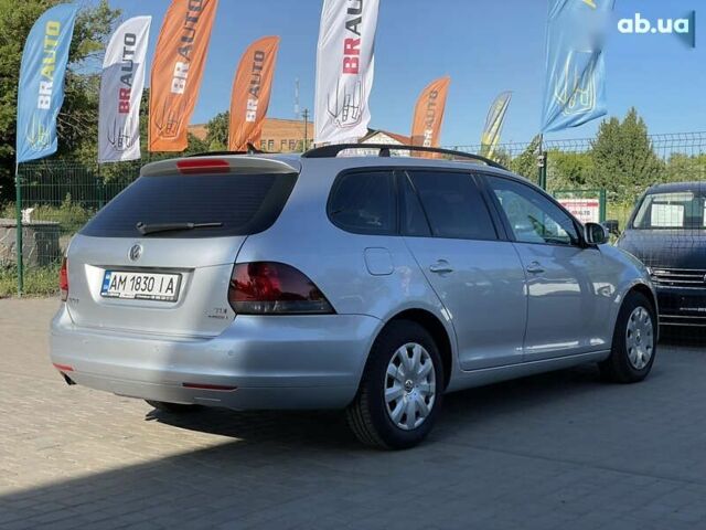 Серый Фольксваген Гольф, объемом двигателя 1.6 л и пробегом 245 тыс. км за 8555 $, фото 12 на Automoto.ua