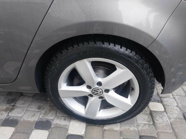 Серый Фольксваген Гольф, объемом двигателя 1.4 л и пробегом 188 тыс. км за 8200 $, фото 15 на Automoto.ua