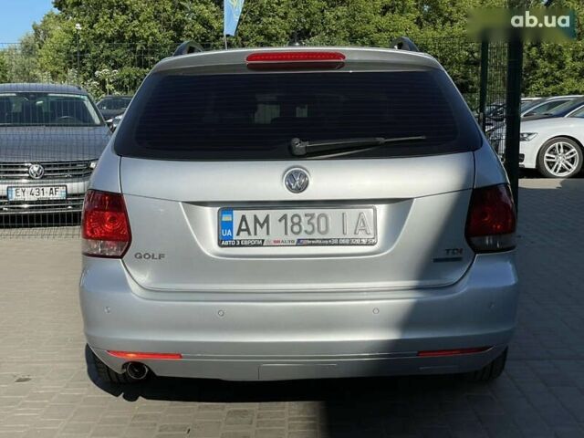 Серый Фольксваген Гольф, объемом двигателя 1.6 л и пробегом 245 тыс. км за 8555 $, фото 16 на Automoto.ua