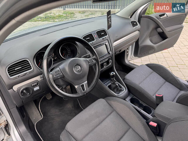 Серый Фольксваген Гольф, объемом двигателя 1.97 л и пробегом 268 тыс. км за 9800 $, фото 22 на Automoto.ua