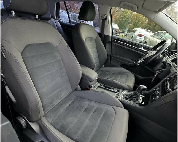 Серый Фольксваген Гольф, объемом двигателя 1.97 л и пробегом 317 тыс. км за 11500 $, фото 3 на Automoto.ua