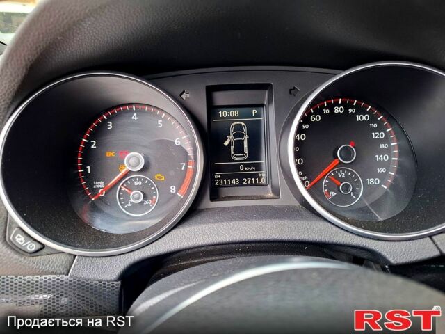 Серый Фольксваген Гольф, объемом двигателя 2 л и пробегом 231 тыс. км за 12500 $, фото 10 на Automoto.ua