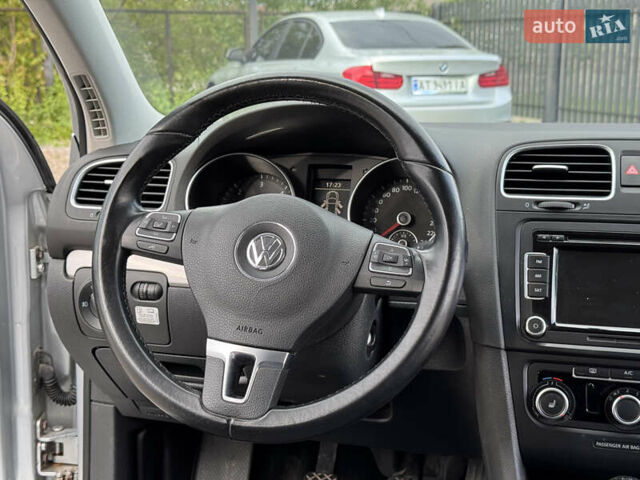 Серый Фольксваген Гольф, объемом двигателя 1.97 л и пробегом 268 тыс. км за 9800 $, фото 33 на Automoto.ua