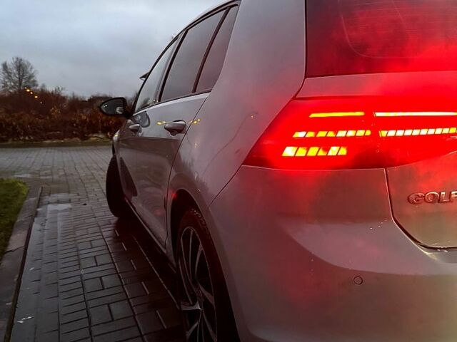 Серый Фольксваген Гольф, объемом двигателя 1.4 л и пробегом 143 тыс. км за 11000 $, фото 4 на Automoto.ua