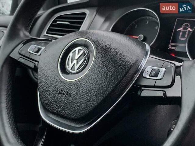 Серый Фольксваген Гольф, объемом двигателя 2 л и пробегом 273 тыс. км за 13499 $, фото 39 на Automoto.ua