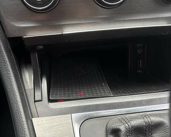 Серый Фольксваген Гольф, объемом двигателя 1.4 л и пробегом 142 тыс. км за 12700 $, фото 14 на Automoto.ua