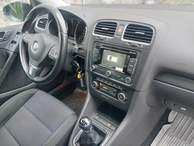 Серый Фольксваген Гольф, объемом двигателя 1.4 л и пробегом 188 тыс. км за 8200 $, фото 13 на Automoto.ua