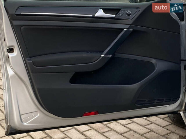 Серый Фольксваген Гольф, объемом двигателя 1.6 л и пробегом 212 тыс. км за 8999 $, фото 29 на Automoto.ua