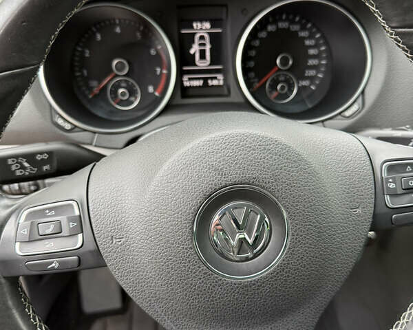 Фольксваген Гольф 2013 в Хмельницком на Automoto.ua Серый Фольксваген Гольф, объемом двигателя 1.39 л и пробегом 161 тыс. км за 8700 $, фото 12 на Automoto.ua