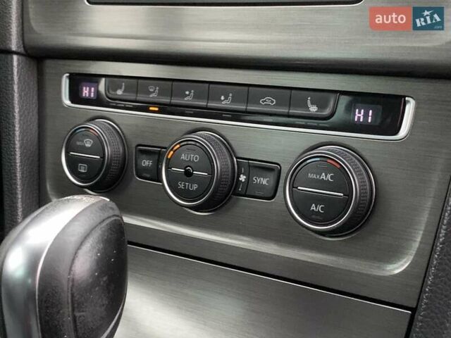 Серый Фольксваген Гольф, объемом двигателя 2 л и пробегом 273 тыс. км за 13499 $, фото 37 на Automoto.ua