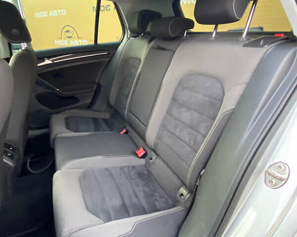 Серый Фольксваген Гольф, объемом двигателя 1.6 л и пробегом 212 тыс. км за 8999 $, фото 22 на Automoto.ua