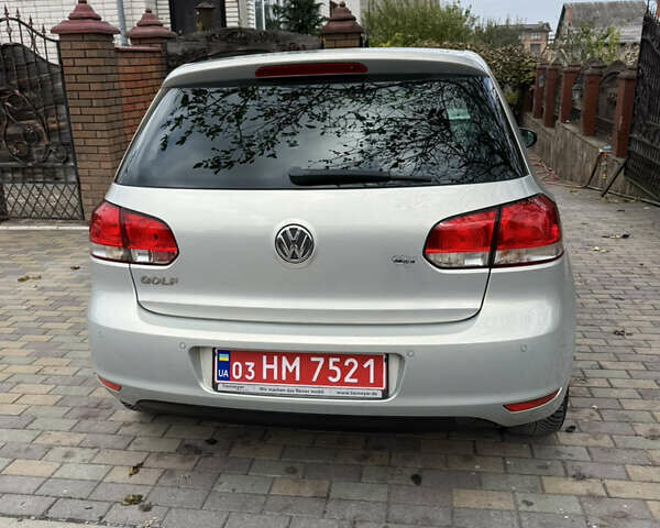 Фольксваген Гольф 2013 в Хмельницком на Automoto.ua Серый Фольксваген Гольф, объемом двигателя 1.39 л и пробегом 161 тыс. км за 8700 $, фото 5 на Automoto.ua