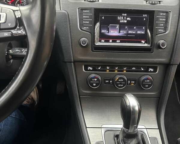 Серый Фольксваген Гольф, объемом двигателя 1.4 л и пробегом 142 тыс. км за 12700 $, фото 10 на Automoto.ua