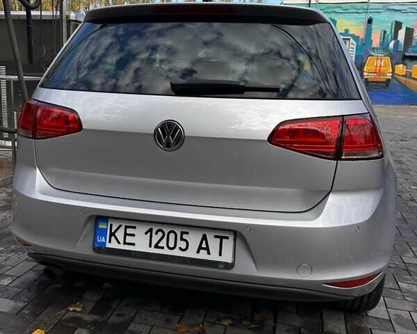 Сірий Фольксваген Гольф, об'ємом двигуна 1.2 л та пробігом 178 тис. км за 11000 $, фото 4 на Automoto.ua