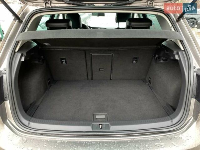 Серый Фольксваген Гольф, объемом двигателя 2 л и пробегом 273 тыс. км за 13499 $, фото 27 на Automoto.ua