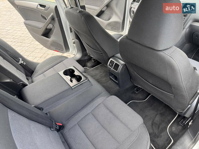 Серый Фольксваген Гольф, объемом двигателя 1.97 л и пробегом 268 тыс. км за 9800 $, фото 27 на Automoto.ua