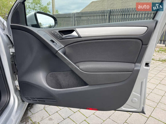 Серый Фольксваген Гольф, объемом двигателя 1.97 л и пробегом 268 тыс. км за 9800 $, фото 29 на Automoto.ua