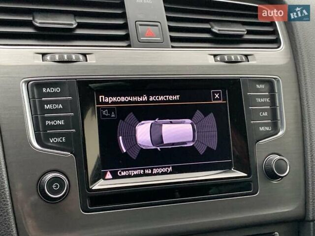 Серый Фольксваген Гольф, объемом двигателя 2 л и пробегом 273 тыс. км за 13499 $, фото 56 на Automoto.ua