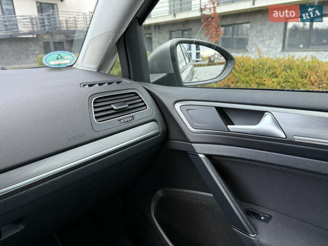 Серый Фольксваген Гольф, объемом двигателя 1.4 л и пробегом 235 тыс. км за 12200 $, фото 16 на Automoto.ua