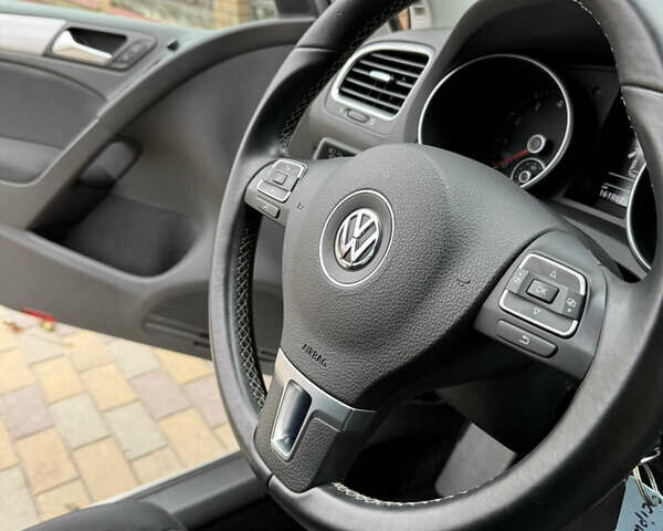 Фольксваген Гольф 2013 в Хмельницком на Automoto.ua Серый Фольксваген Гольф, объемом двигателя 1.39 л и пробегом 161 тыс. км за 8700 $, фото 24 на Automoto.ua