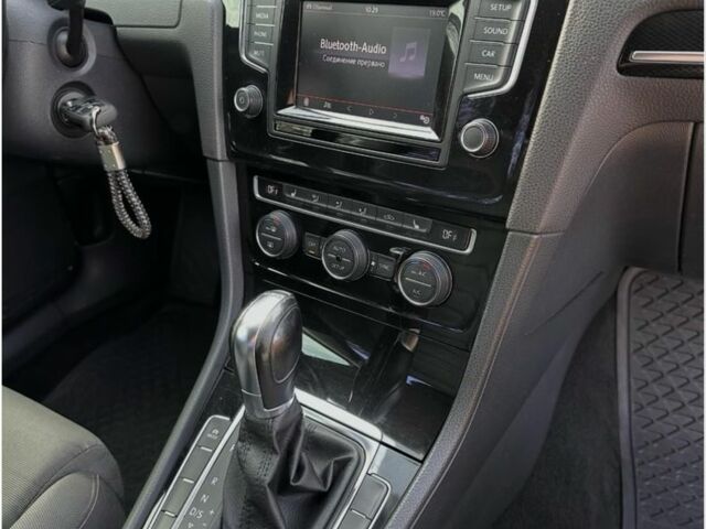 Серый Фольксваген Гольф, объемом двигателя 2 л и пробегом 317 тыс. км за 11500 $, фото 4 на Automoto.ua