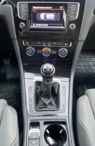 Серый Фольксваген Гольф, объемом двигателя 1.6 л и пробегом 212 тыс. км за 8999 $, фото 15 на Automoto.ua