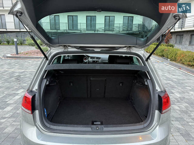 Серый Фольксваген Гольф, объемом двигателя 1.4 л и пробегом 235 тыс. км за 12200 $, фото 22 на Automoto.ua