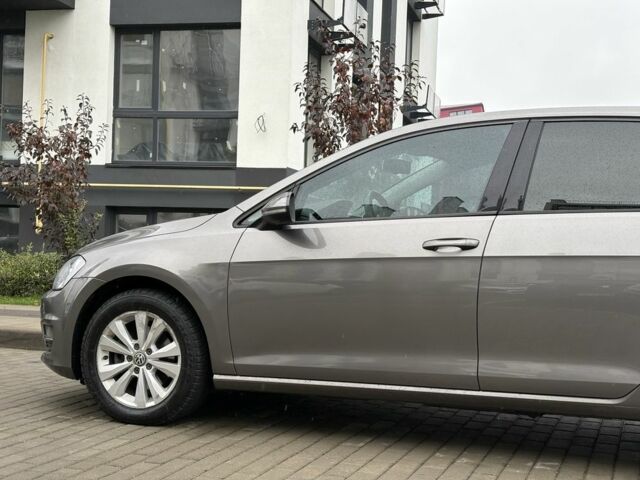 Фольксваген Гольф 2013 в Киеве на Automoto.ua Серый Фольксваген Гольф, объемом двигателя 1.6 л и пробегом 257 тыс. км за 8600 $, фото 10 на Automoto.ua