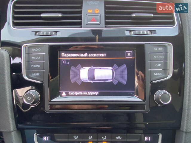 Серый Фольксваген Гольф, объемом двигателя 1.6 л и пробегом 212 тыс. км за 8999 $, фото 18 на Automoto.ua