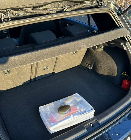 Серый Фольксваген Гольф, объемом двигателя 1.98 л и пробегом 193 тыс. км за 16500 $, фото 17 на Automoto.ua