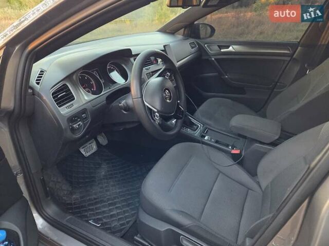 Сірий Фольксваген Гольф, об'ємом двигуна 1.97 л та пробігом 126 тис. км за 14200 $, фото 14 на Automoto.ua