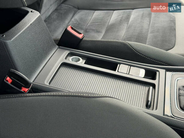 Сірий Фольксваген Гольф, об'ємом двигуна 1.6 л та пробігом 170 тис. км за 11300 $, фото 36 на Automoto.ua