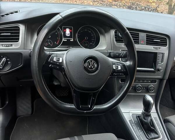 Серый Фольксваген Гольф, объемом двигателя 1.4 л и пробегом 142 тыс. км за 12700 $, фото 6 на Automoto.ua