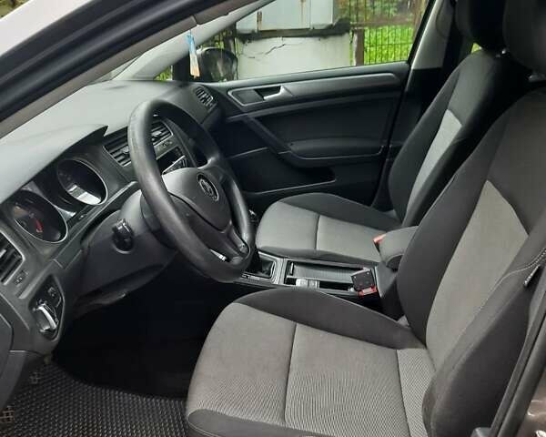 Сірий Фольксваген Гольф, об'ємом двигуна 1.6 л та пробігом 209 тис. км за 10500 $, фото 4 на Automoto.ua