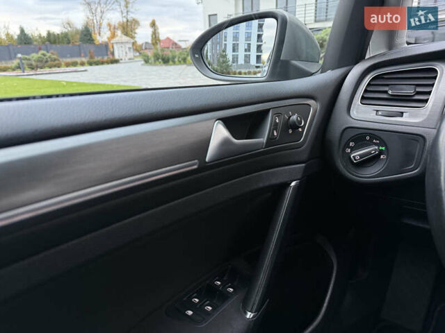 Серый Фольксваген Гольф, объемом двигателя 1.4 л и пробегом 235 тыс. км за 12200 $, фото 17 на Automoto.ua