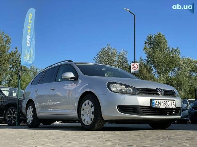 Серый Фольксваген Гольф, объемом двигателя 1.6 л и пробегом 245 тыс. км за 8555 $, фото 10 на Automoto.ua