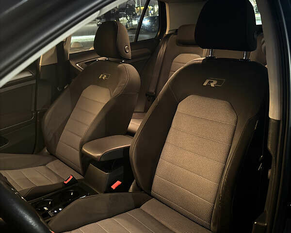 Серый Фольксваген Гольф, объемом двигателя 1.6 л и пробегом 278 тыс. км за 11200 $, фото 7 на Automoto.ua