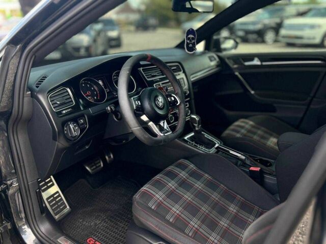 Серый Фольксваген Гольф, объемом двигателя 2 л и пробегом 244 тыс. км за 10900 $, фото 7 на Automoto.ua