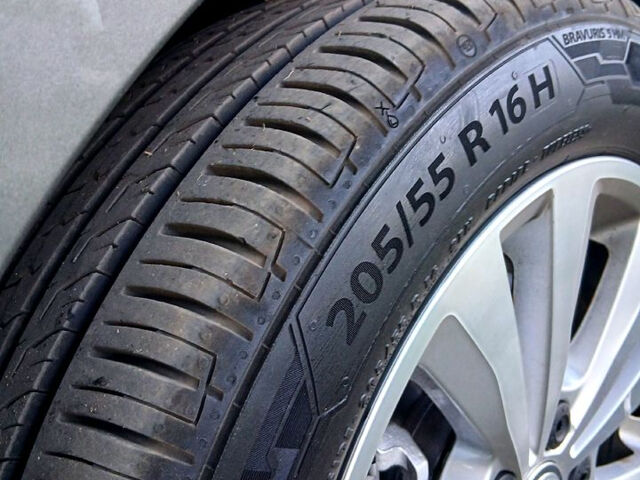 Сірий Фольксваген Гольф, об'ємом двигуна 1.6 л та пробігом 165 тис. км за 13750 $, фото 9 на Automoto.ua