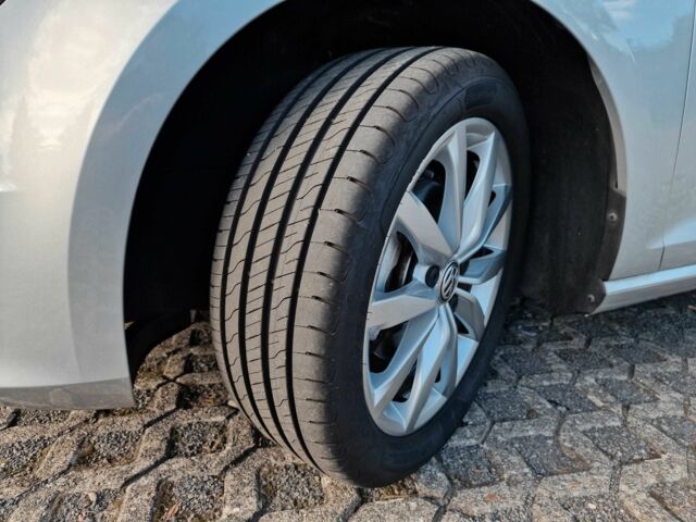 Серый Фольксваген Гольф, объемом двигателя 1.4 л и пробегом 75 тыс. км за 13396 $, фото 12 на Automoto.ua