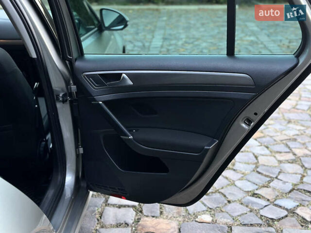 Серый Фольксваген Гольф, объемом двигателя 1.4 л и пробегом 197 тыс. км за 12999 $, фото 39 на Automoto.ua