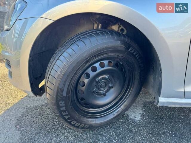 Серый Фольксваген Гольф, объемом двигателя 1.4 л и пробегом 125 тыс. км за 10000 $, фото 11 на Automoto.ua